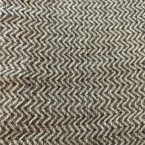 Vintage scarf, 4 distinctive print quadrants, fringed ends, soft,not heavy knit. - Picture 7 of 9